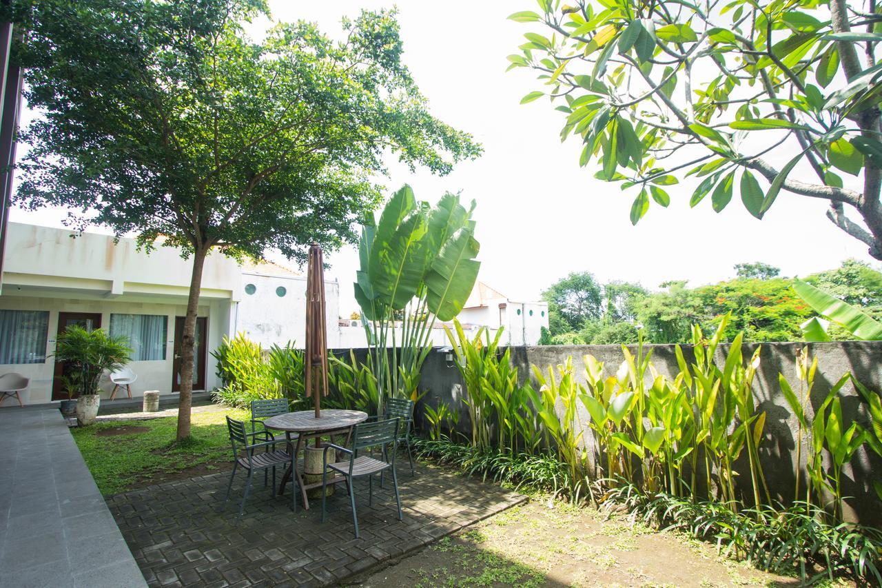Soraya Apartment Seminyak Esterno foto
