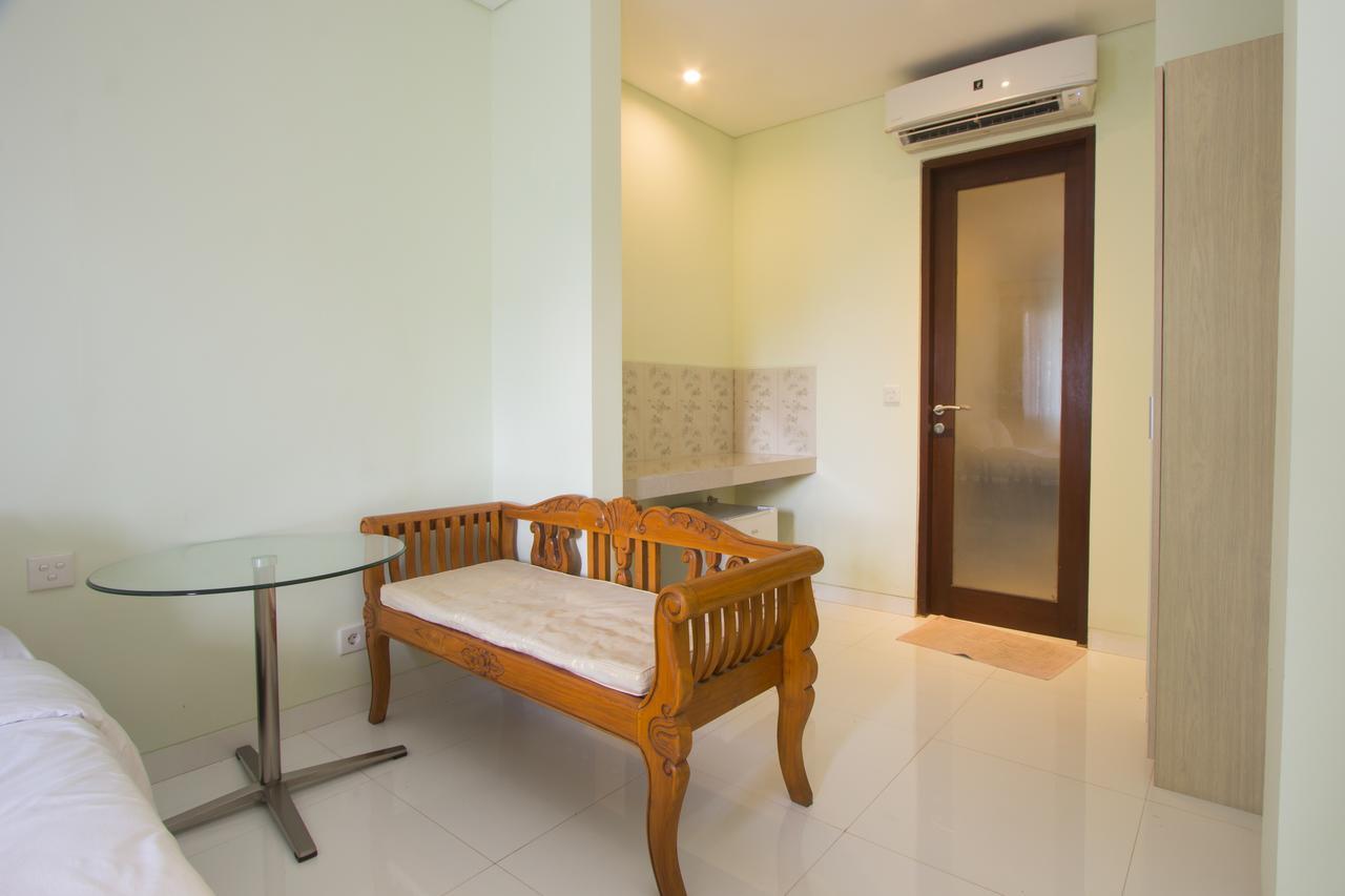 Soraya Apartment Seminyak Esterno foto