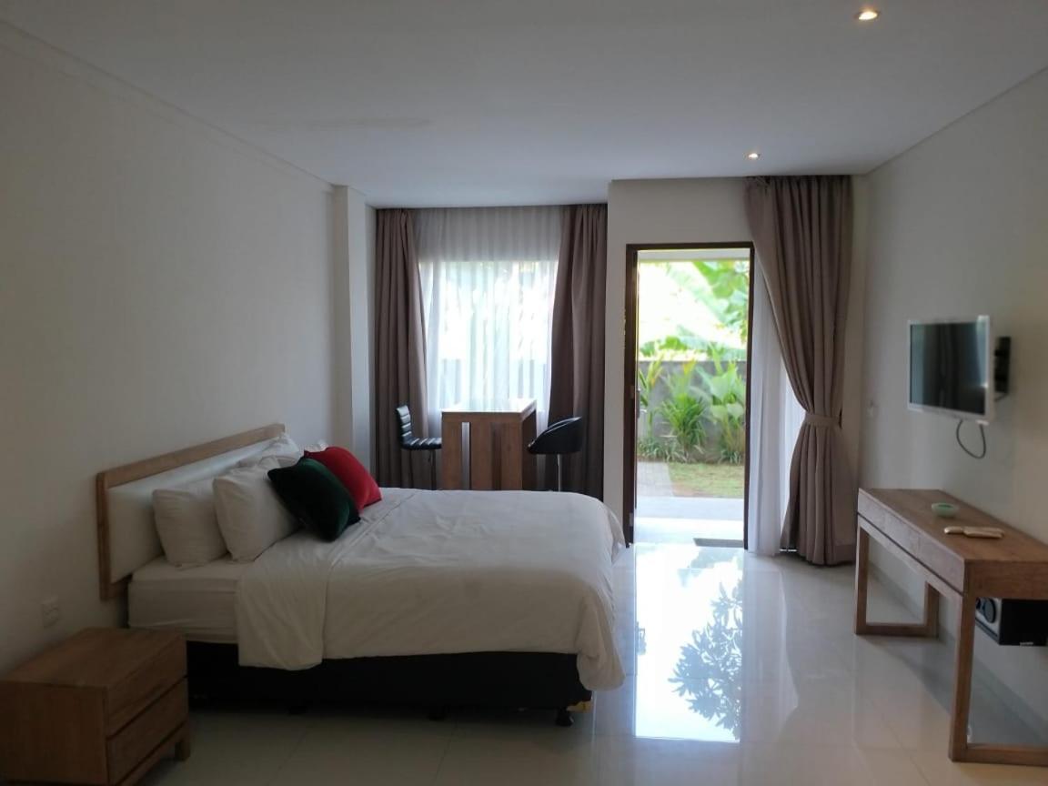Soraya Apartment Seminyak Esterno foto
